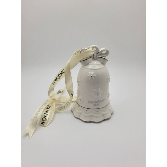 Pandora Limited Edition 2017 Porcelain Christmas Bell w/Box - Picture 7 of 9